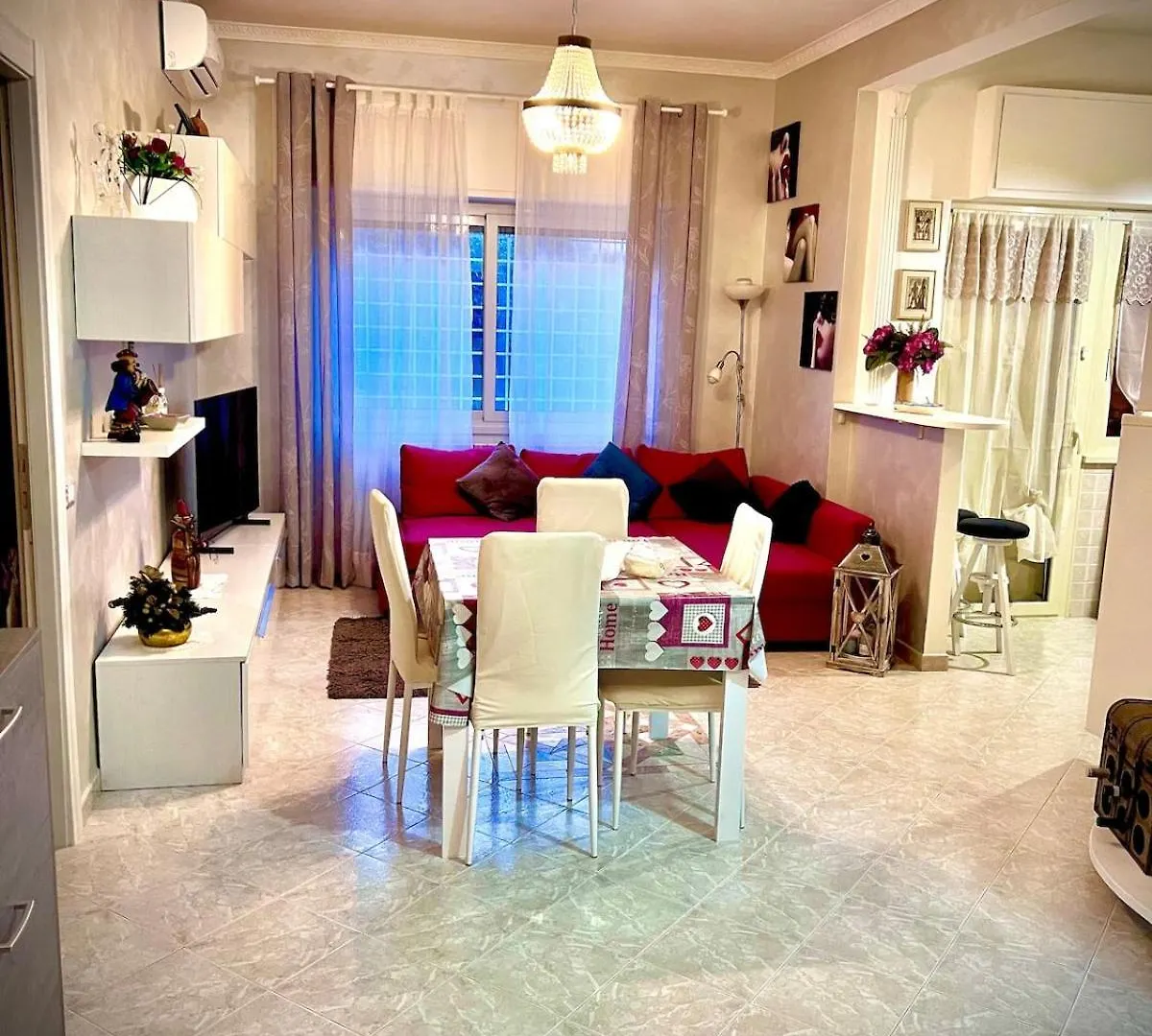 Charming Apartment 100 Meters From The Sea Lido di Ostia