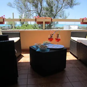 Apartment Alma Unica Fronte Mare, Lido di Ostia